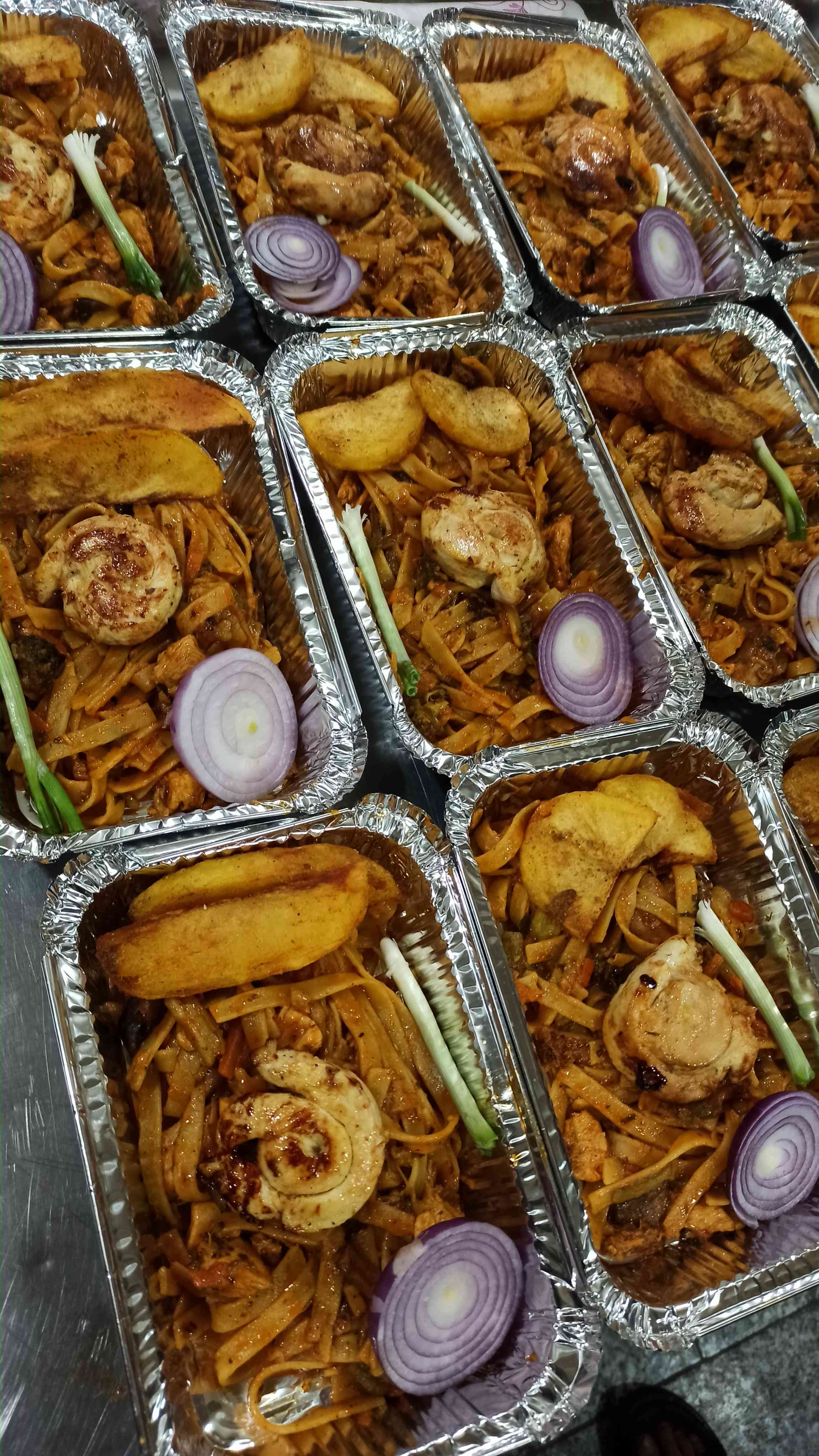 غذای شرکتی باکیفیت؛ کلید افزایش بهره‌وری و رضایت کارکنان