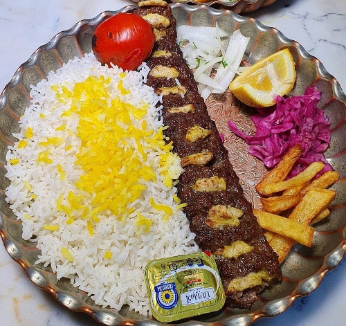 چلو کباب لقمه نگین‌دار